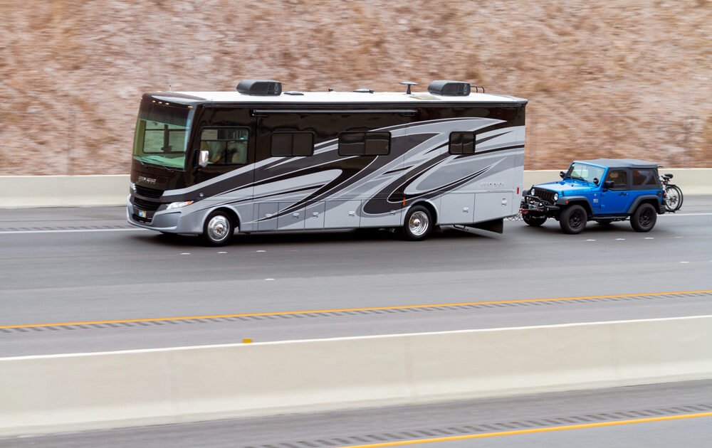 how much does a bus weigh