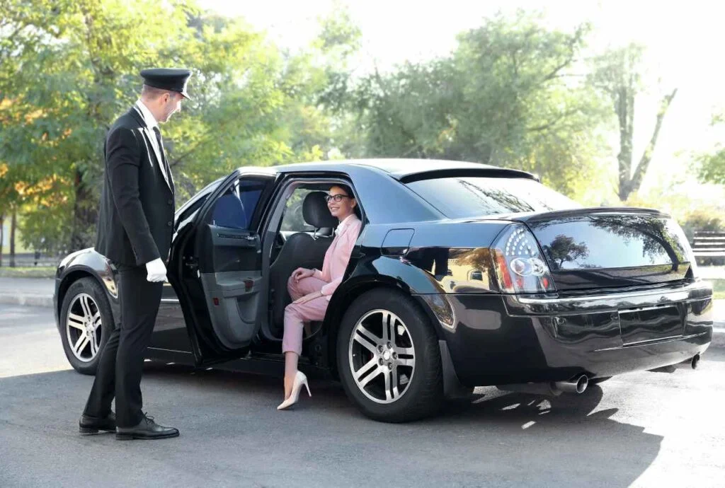 how do i become a chauffeur