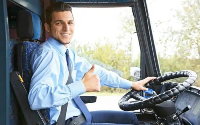 how much to tip a party bus driver